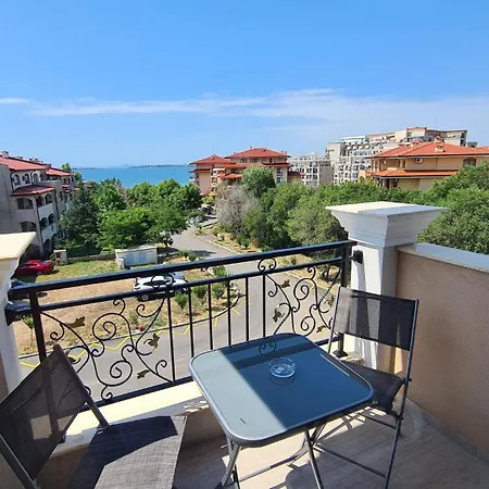 Appartement Balkon Mit Meerblick