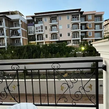 Apartment Balkon Mit Meerblick